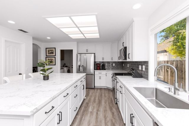 1817 Via Invierno, Roseville, CA 95747