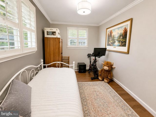 9201 CHERRYTREE DR, Alexandria, VA 22309