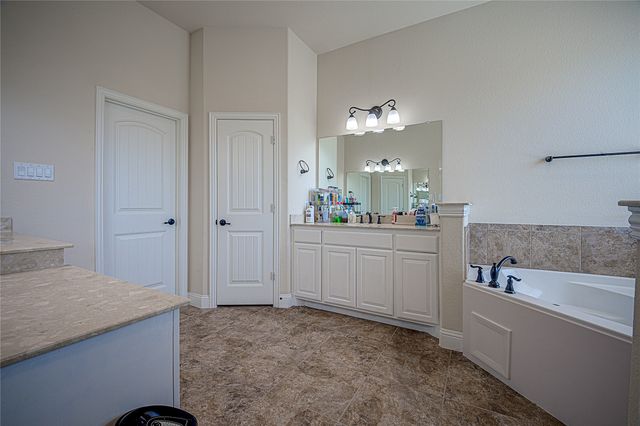 5106 Shelter Point Court, Mansfield, TX 76063