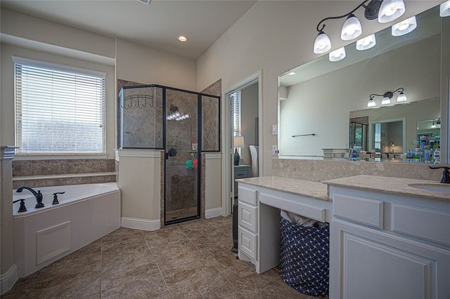 5106 Shelter Point Court, Mansfield, TX 76063