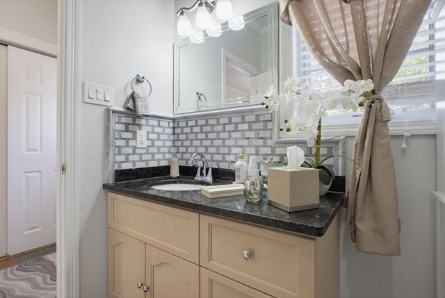 10 Mayhew Slip, Milford, MA 01757