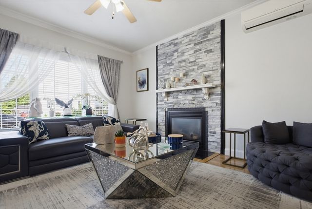 10 Mayhew Slip, Milford, MA 01757