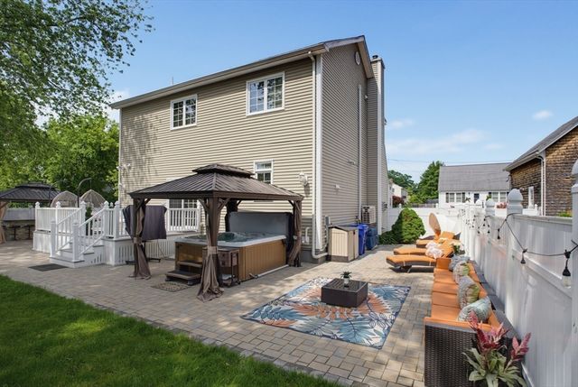 10 Mayhew Slip, Milford, MA 01757