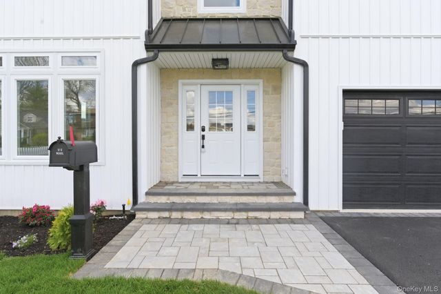 3690 Lufberry Avenue, Wantagh, NY 11793