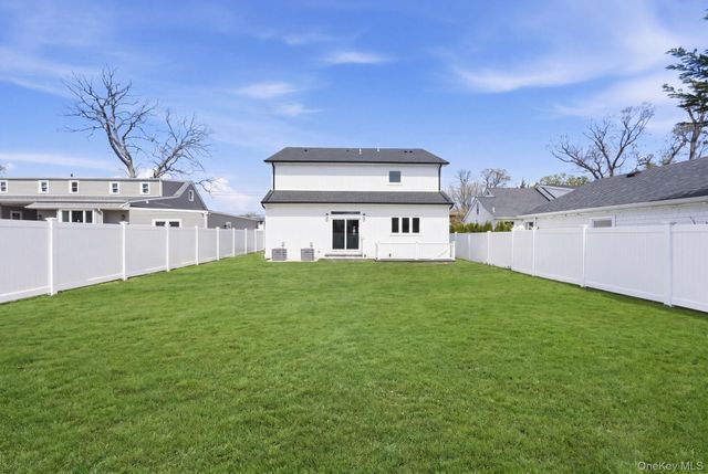 3690 Lufberry Avenue, Wantagh, NY 11793