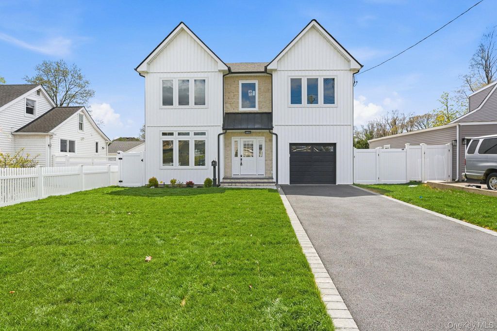 3690 Lufberry Avenue, Wantagh, NY 11793