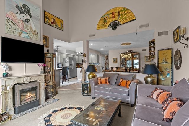 72 Hilltop Drive F, North Providence, RI 02904