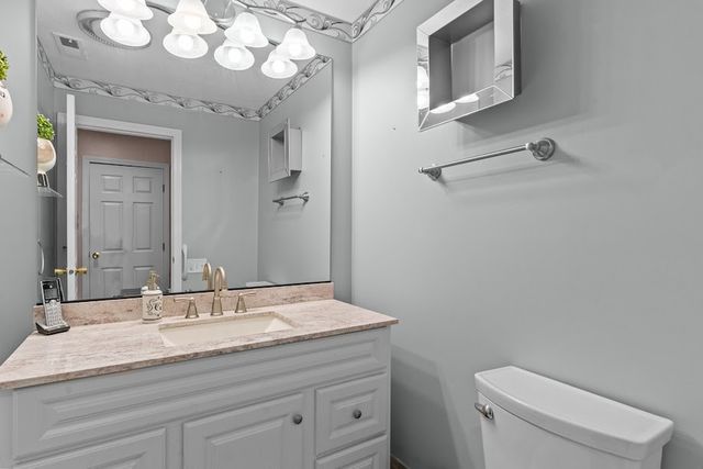 72 Hilltop Drive F, North Providence, RI 02904