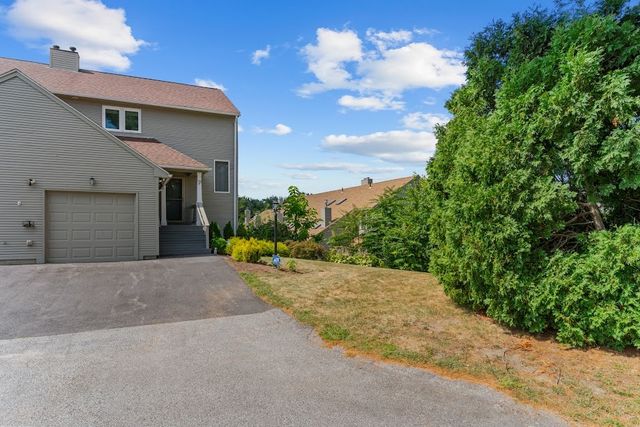 72 Hilltop Drive F, North Providence, RI 02904