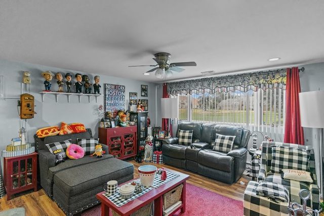 72 Hilltop Drive F, North Providence, RI 02904