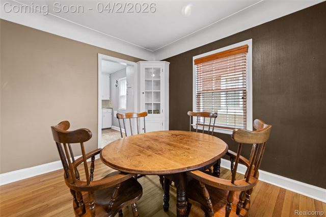 2305 Vinewood Street, Wyandotte, MI 48192