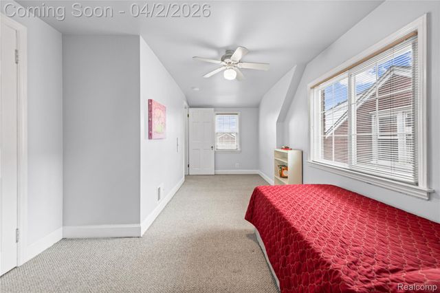 2305 Vinewood Street, Wyandotte, MI 48192