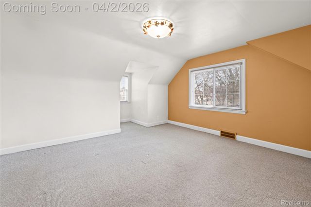 2305 Vinewood Street, Wyandotte, MI 48192