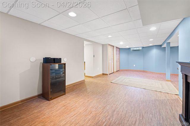 2305 Vinewood Street, Wyandotte, MI 48192