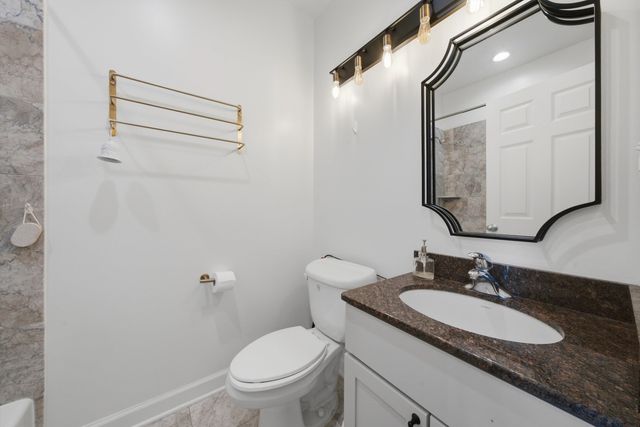 3801 N Kedzie Avenue 3S, Chicago, IL 60618