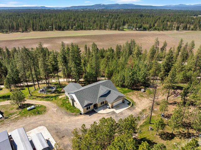 5521C Happy Hill Rd, Tumtum, WA 99034