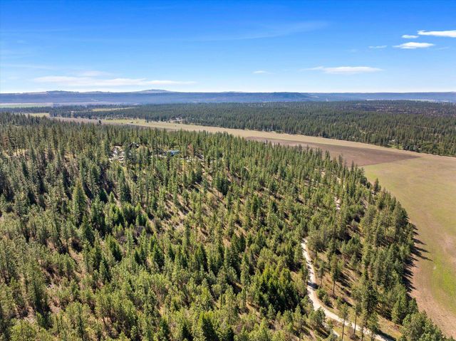 5521C Happy Hill Rd, Tumtum, WA 99034