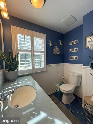 649 HUTCHINSON TER, Holmes, PA 19043