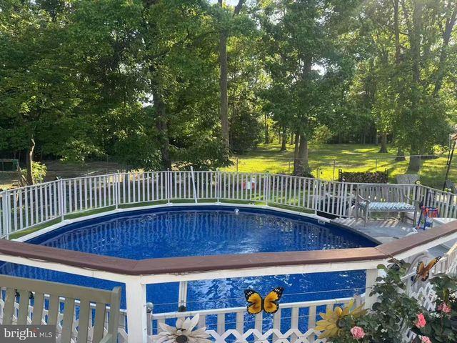 649 HUTCHINSON TER, Holmes, PA 19043