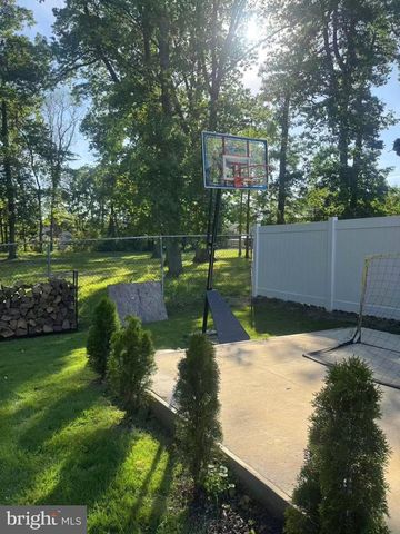 649 HUTCHINSON TER, Holmes, PA 19043