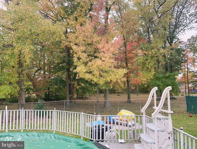 649 HUTCHINSON TER, Holmes, PA 19043
