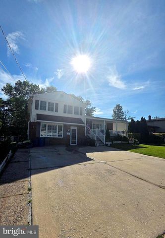 649 HUTCHINSON TER, Holmes, PA 19043
