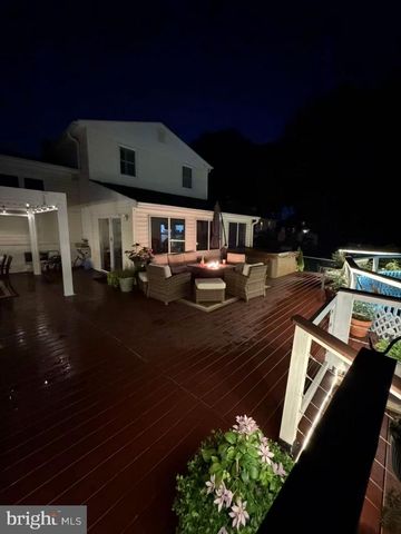 649 HUTCHINSON TER, Holmes, PA 19043