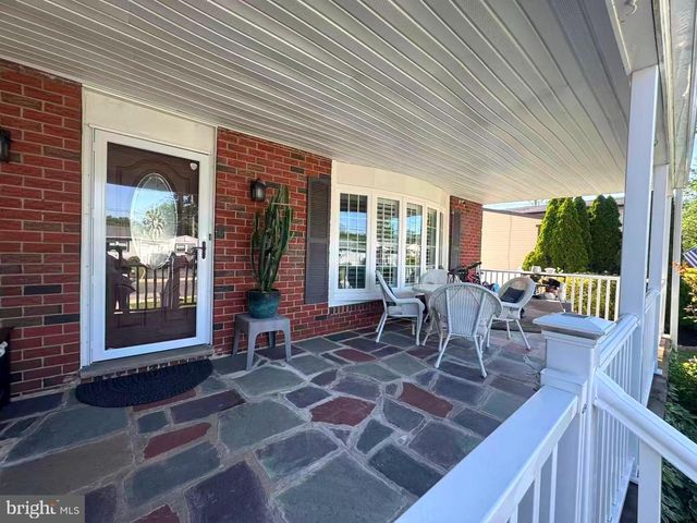649 HUTCHINSON TER, Holmes, PA 19043
