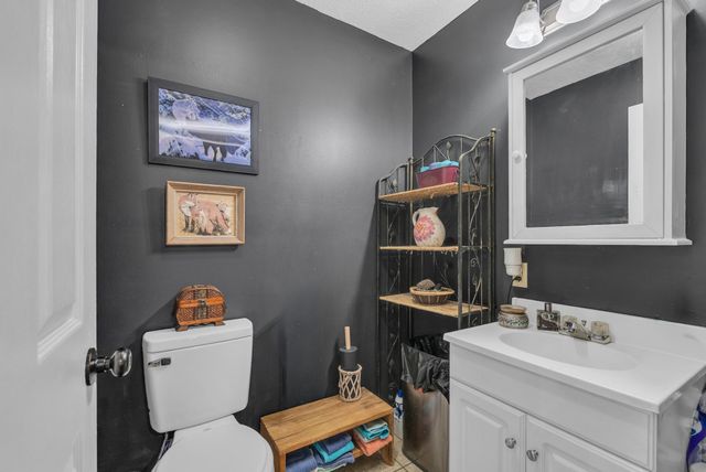 568 Brock Ln, Sparta, TN 38583