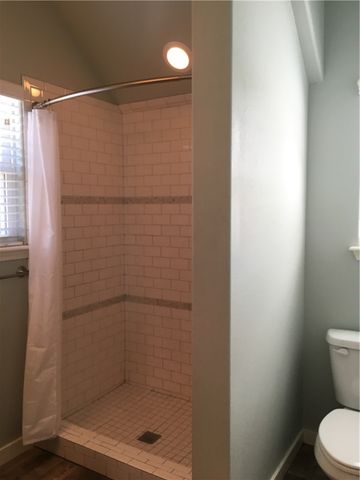 1639 W Stone Street, Fayetteville, AR 72701