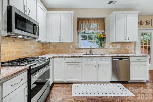 1924 DeArmon Drive, Charlotte, NC 28205