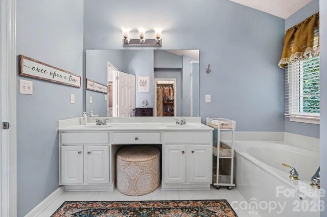 1924 DeArmon Drive, Charlotte, NC 28205