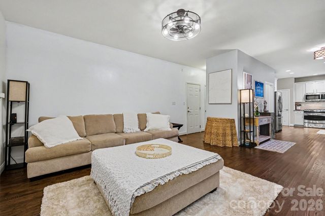 1924 DeArmon Drive, Charlotte, NC 28205