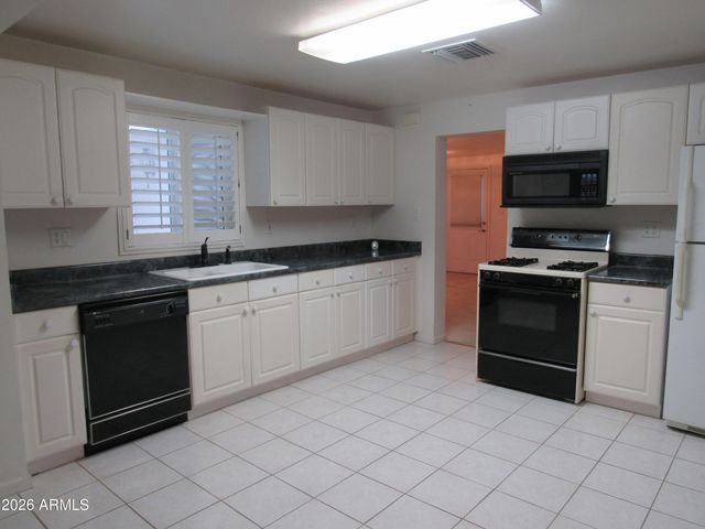 12602 N 22ND Street, Phoenix, AZ 85022