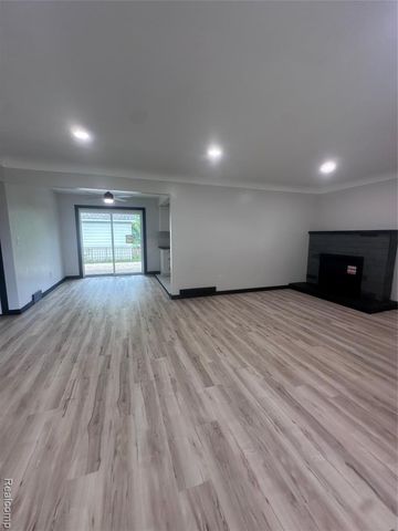 4279 Beechwood Avenue, Burton, MI 48509