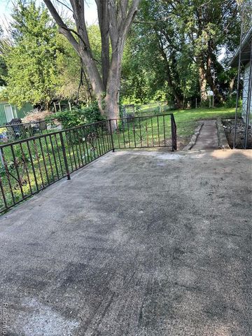 4279 Beechwood Avenue, Burton, MI 48509