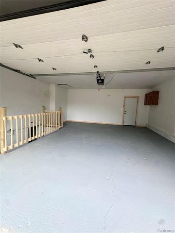 4279 Beechwood Avenue, Burton, MI 48509