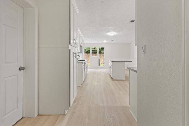 4103 Fuqua Street, Bacliff, TX 77518