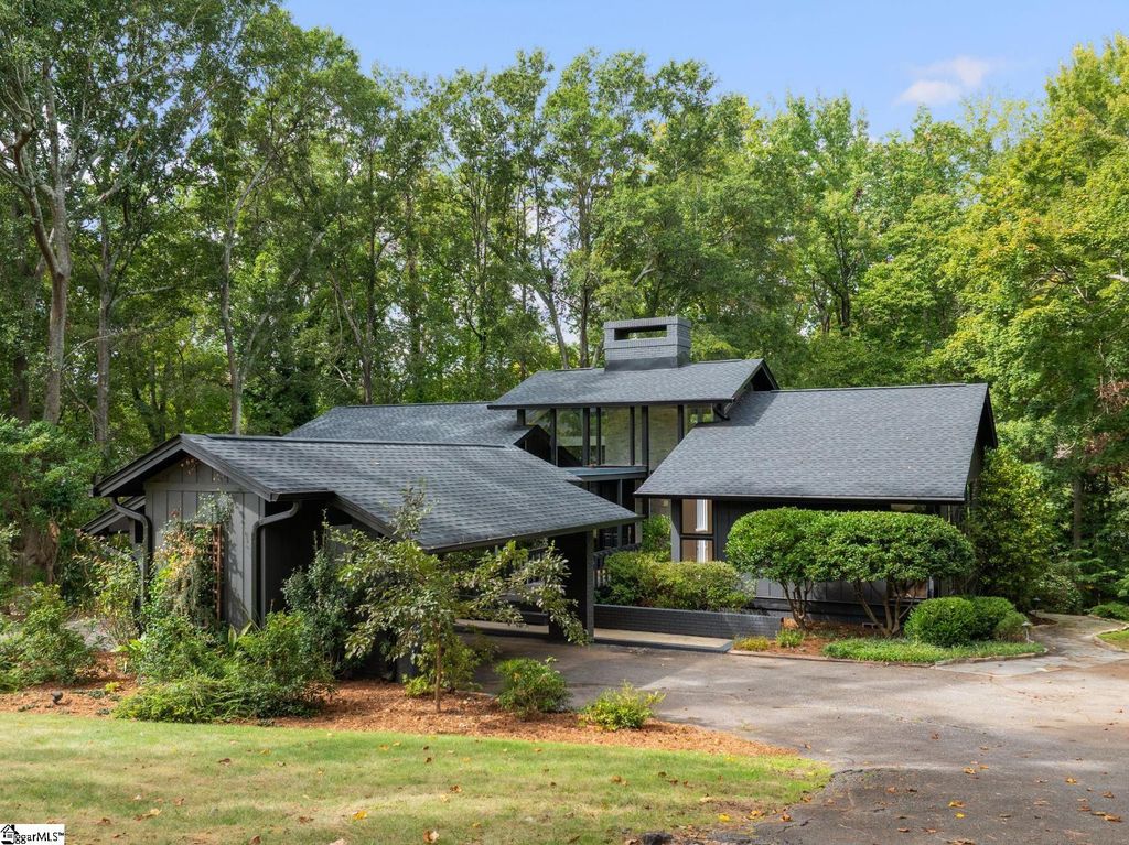 Image 1 of property listing at 310 Henderson Road, Greenville, SC 29607