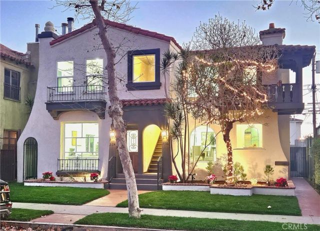 3104 W 43rd Place, Los Angeles, CA 90008