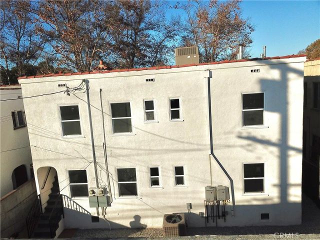 3104 W 43rd Place, Los Angeles, CA 90008