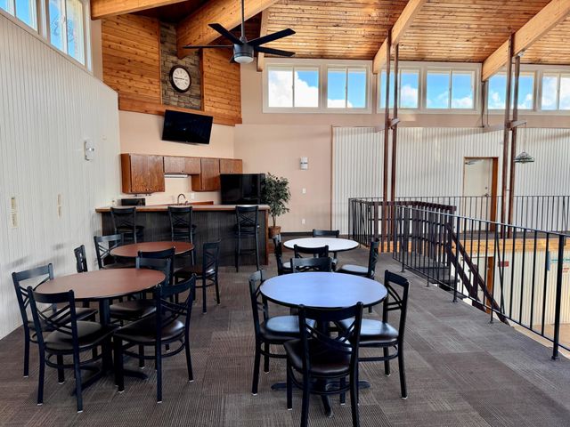2011 E 122nd Street D5, Burnsville, MN 55337