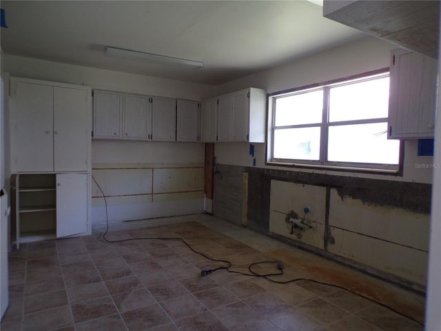 1124 SUNSET DRIVE, Venice, FL 34285