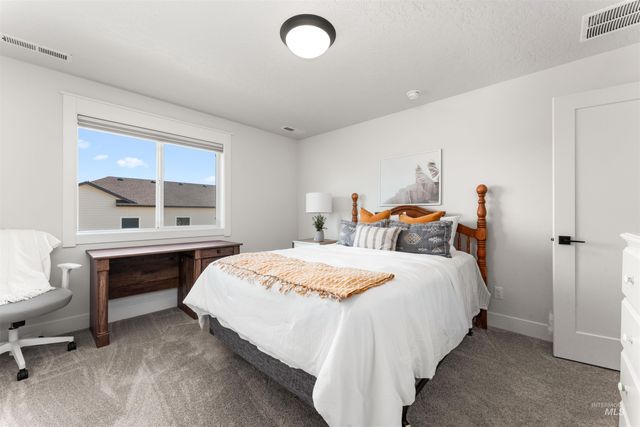 2255 N Sugar Loop Ave, Star, ID 83669
