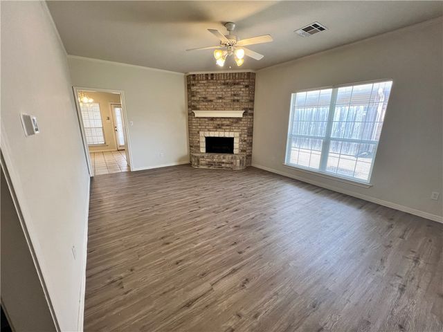357 Old Mill Creek Drive, Woodway, TX 76712