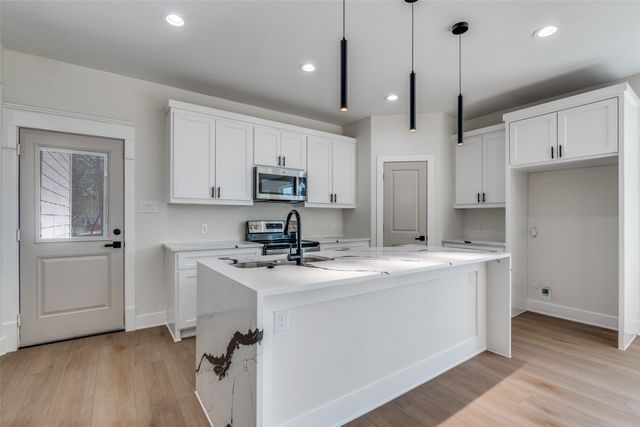 1406 Oakley Avenue, Dallas, TX 75216