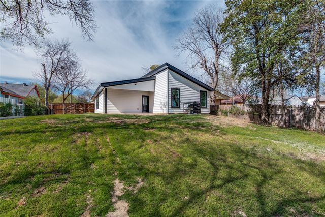 1406 Oakley Avenue, Dallas, TX 75216