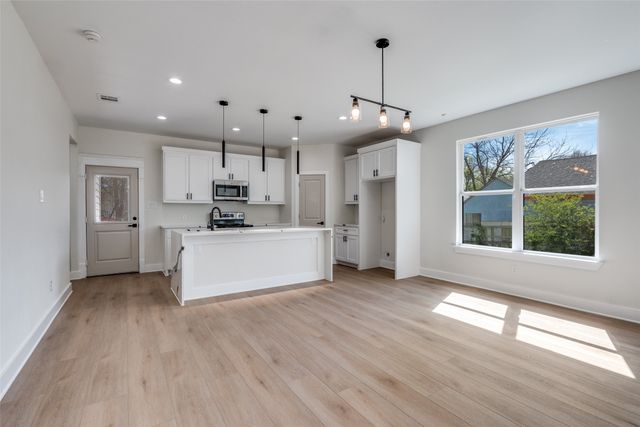 1406 Oakley Avenue, Dallas, TX 75216