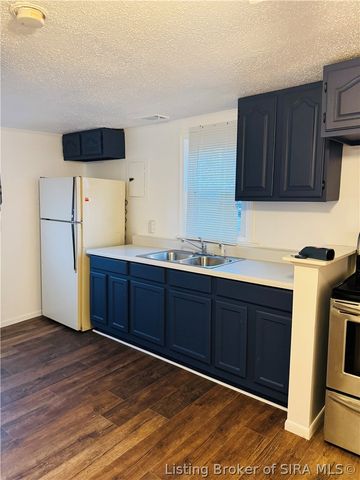 111 Douglas Avenue, Clarksville, IN 47129