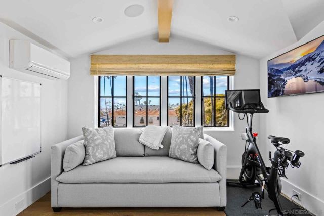 3803 Marcus Ave, Newport Beach, CA 92663
